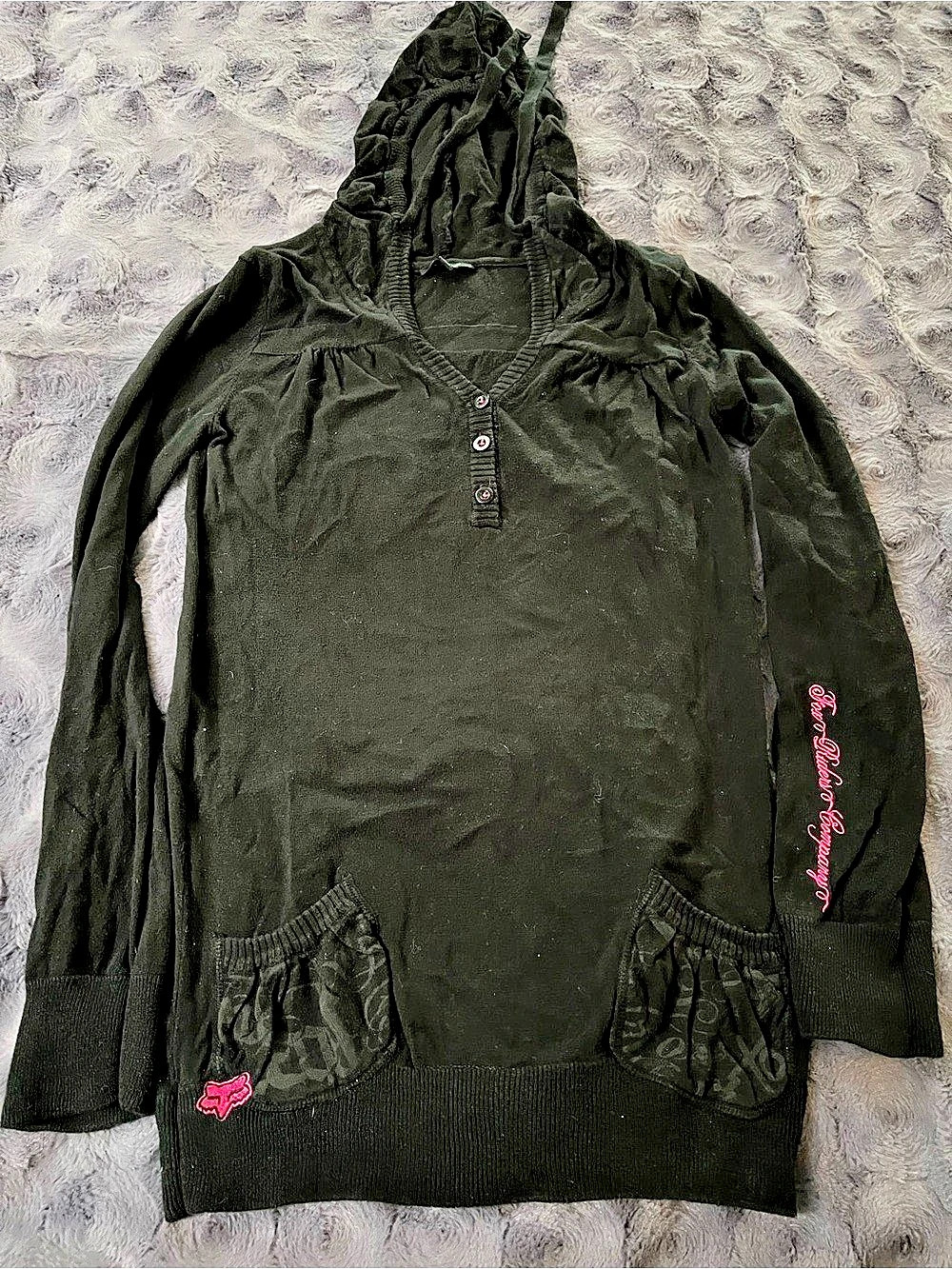 Fox Black Hooded Sweater Size Medium